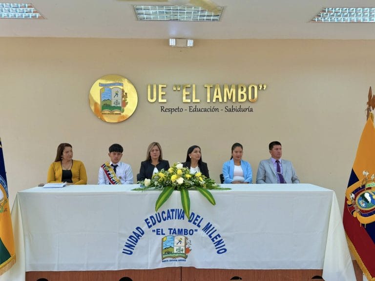 Unidad Educativa El Tambo cumplió su Décimo Aniversario