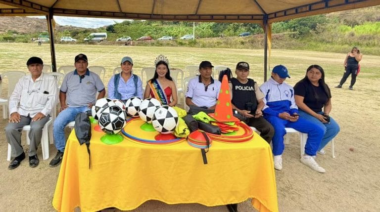 Inauguración de la Escuela Deporriva de Futbol El Tambo