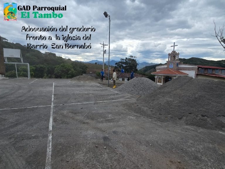 Adecuación del graderío frente de la iglesia de San Bernabé